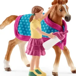 Schleich - Foal with Blanket