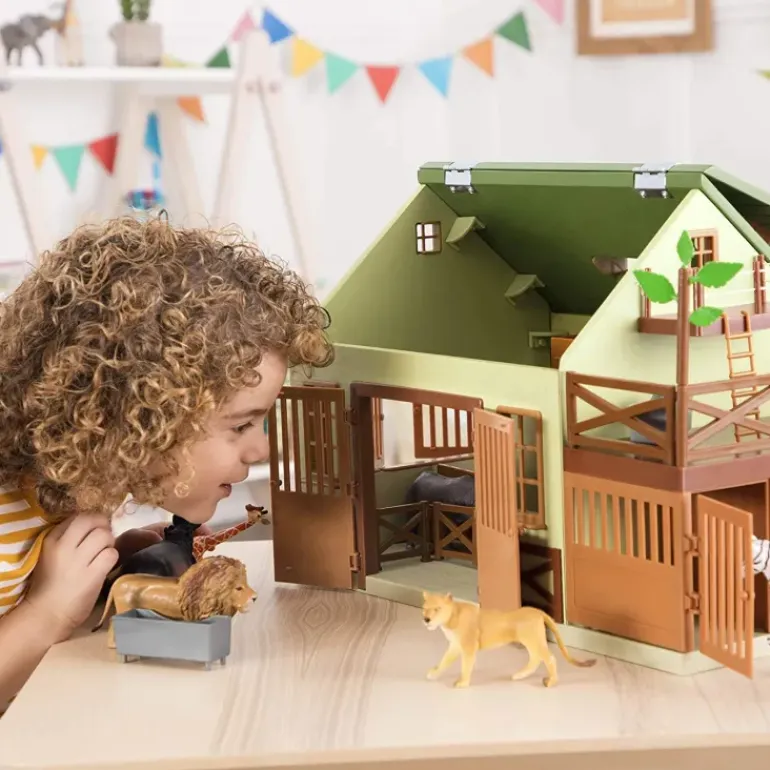 Terra - Wooden Animal Hospital