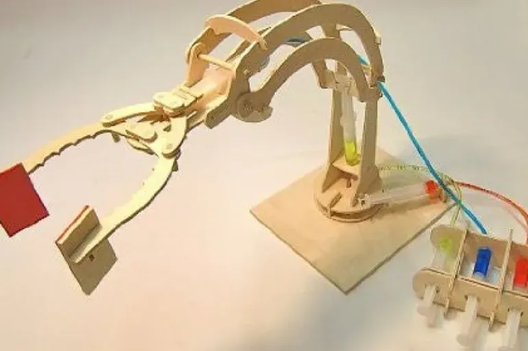 Pathfinder - Hydraulic Mini Excavator